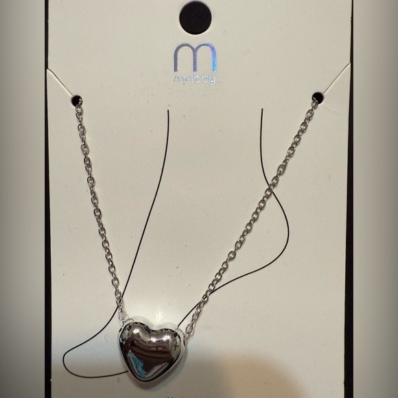 Jewelry - BNWT Silver plated Heart Anklet